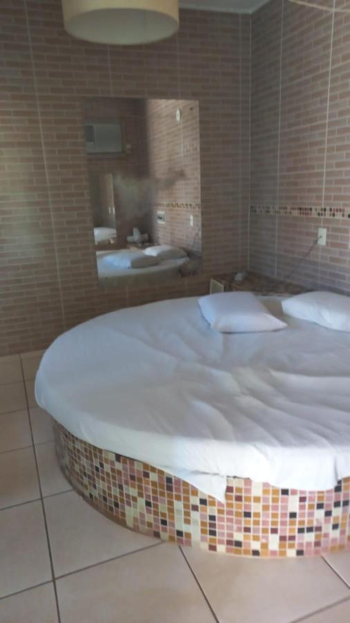 Motel Tropical Ribeirão Preto Eksteriør billede